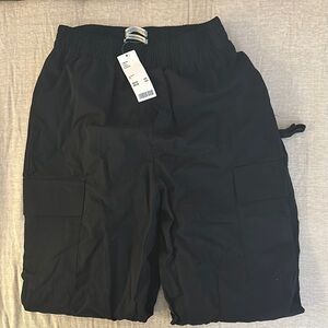 Urban Outfitters black cargo pants new with tags